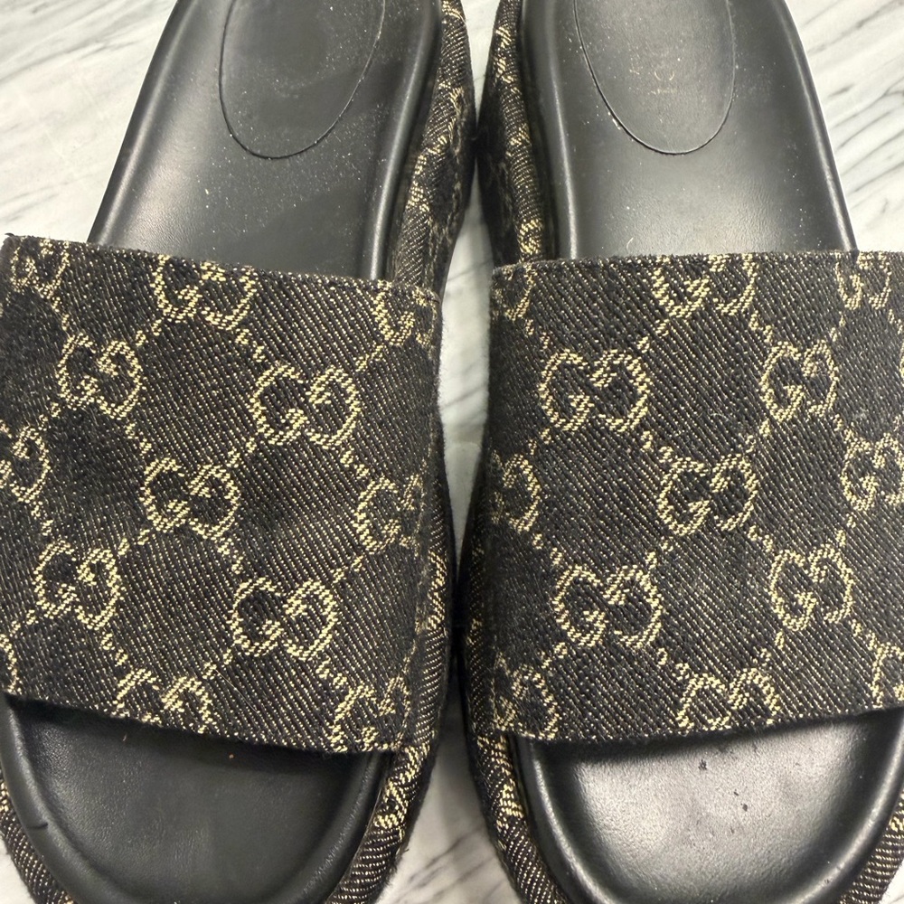 Gucci Brown and Gold GG Canvas Slide Sandals sz 36.5